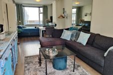 Rent by room in Groningen - Stylish Lottus Room in Duplex Near Center & UMCG
