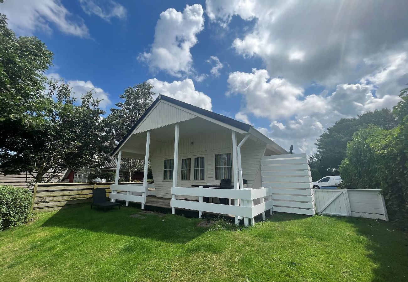 Chalet in Anjum - Charming Waterfront Chalet Near Lauwersmeer