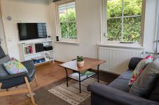 Chalet in Anjum - Paloma Chalet with Sauna - Relaxing Nature Escape by Lauwersmeer Park