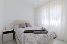 Appartement in La Mata - Modern Ground-Floor Apartment with Balcony, near La Mata Beach 