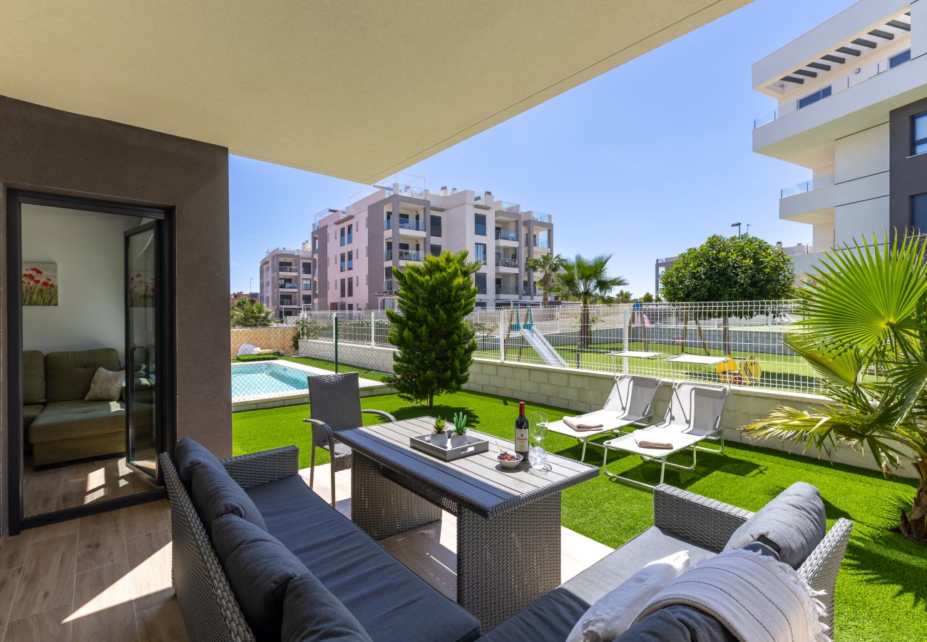 Appartement in Orihuela Costa - Casa Valentino – Elegant Appartement met Toegang tot het Zwembad & Zonnig Terras