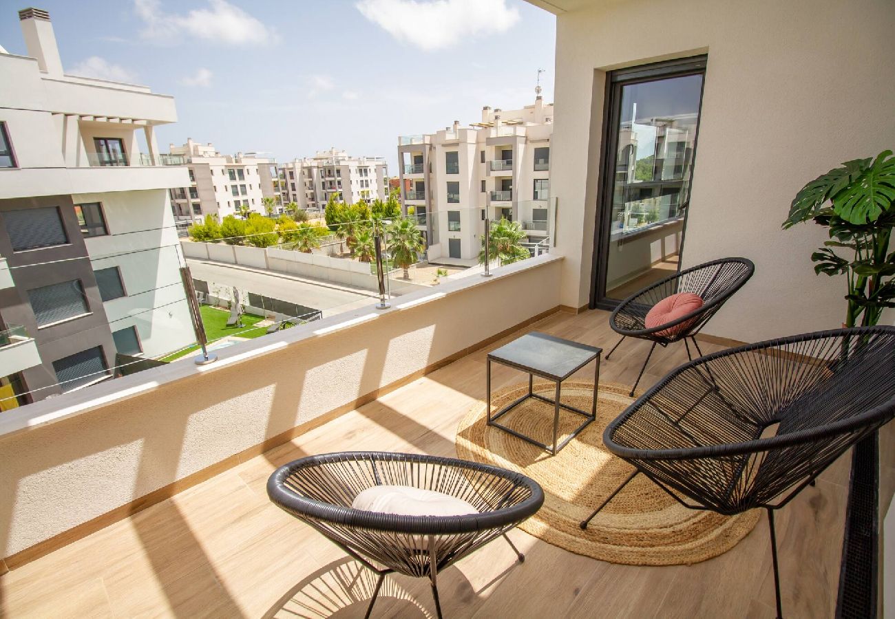 Apartamento en Villamartín - Gardenia – Ático Elegante con Zona Chill Out en la Azotea