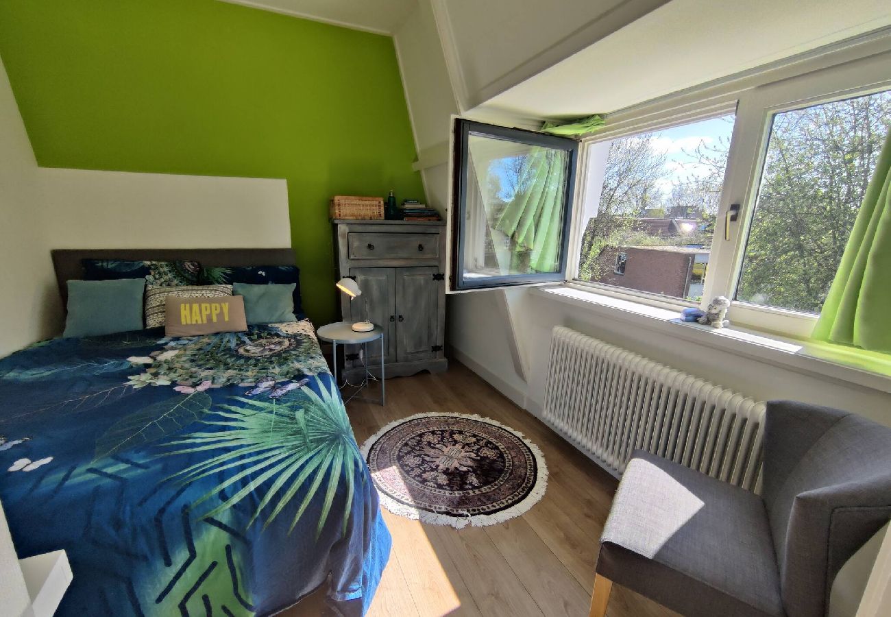 Alquiler por habitaciones en Groningen - Room “Jasmijn” in Cozy Shared Duplex near City Center & UMCG