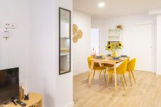 Apartamento en Valencia - Casa Girasol – Spacious Stay Near Valencia Center