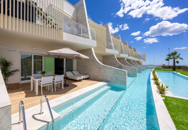 Apartamento en Pilar de la Horadada - Casa de Sarina – Apartamento precioso con acceso directo a la piscina