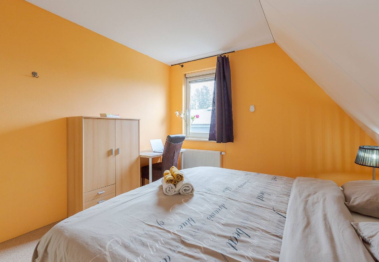 Rent by room in Donkerbroek - Sunset Room in Donkerbroek 