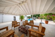 Villa in Willemstad - Spacious Modern Villa with private Pool by Willemstad 
