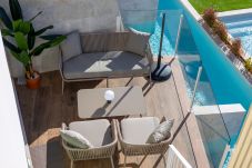 Apartment in Pilar de la Horadada - Marina Garden – Beautiful Apartment with Private Rooftop & Jacuzzi