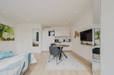 Apartment in Spijkenisse - Cosy studio in Stadscentrum 