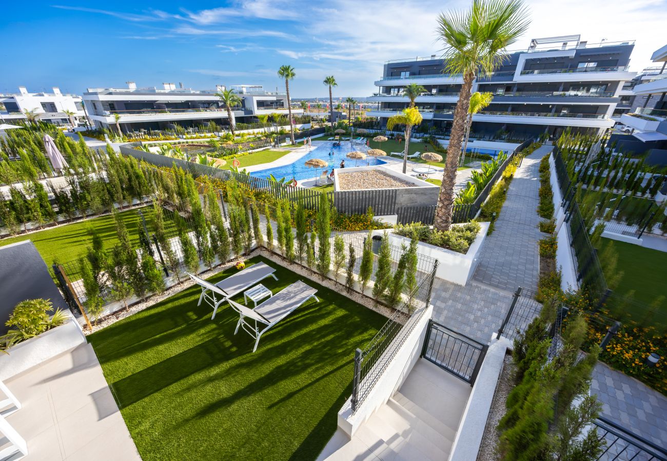 Apartment in Torrevieja - Lagoons – Modern Resort with Sports & Wellness